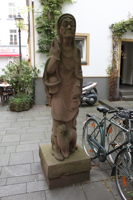 Lady Peppermint Statue, Koblenz, Germany